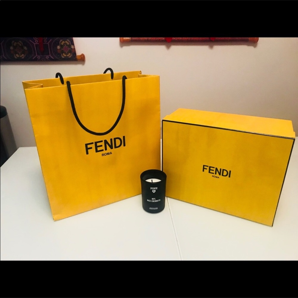 Bundle deal boxes